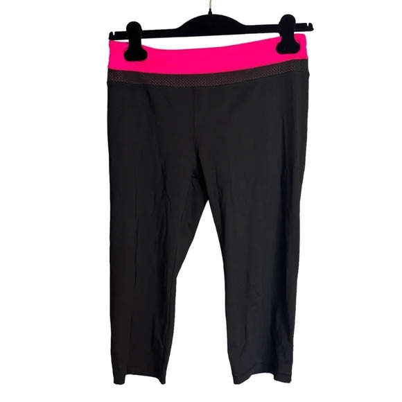 Like New Forever 21 Atheltic Workout  Stretchy Capri Pants Black Pink Band Sz L - Picture 1 of 10